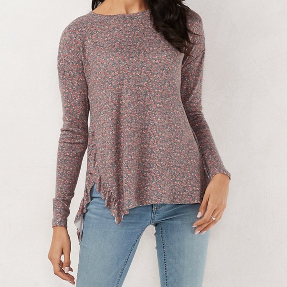 Super Soft Ruffle Side-slit Floral Knit Top Small